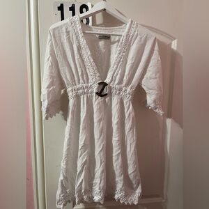 White V-Neck Dress with Buckle Detail